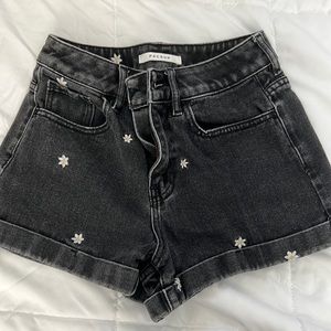 Pacsun mom short with flowers